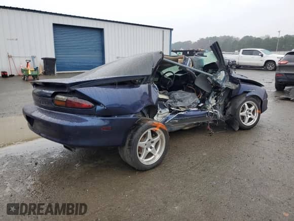 2002 Chevrolet Camaro Z28 with VIN 2G1FP22G222149189, listed as a Copart auction lot 43173065 with 130,189 mi miles and Salvage title. Bid and sale history available at DreamBid. Image 3.