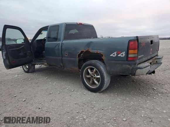 2006 GMC Sierra 1500 Work Truck with VIN 1GTEK19B26E220035, listed as a Copart auction lot 84236284 with Not provided miles and Clean title. Bid and sale history available at DreamBid. Image 2.
