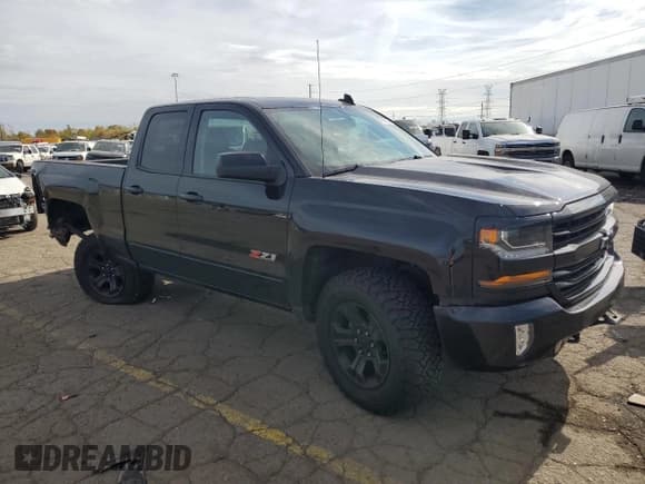 ✅ 2019 Chevrolet Silverado 1500 LT • VIN: 2GCVKPEC9K1165497 • Lot: 87047545. Wystawiony na Copart z przebiegiem 83 897 mil. Bezpłatny archiwum sprzedaży aukcyjnych z USA i szczegółowy raport historii pojazdu na DreamBid. Zdjęcie 4.