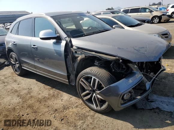 ✅ 2016 Audi SQ5 Premium Plus • VIN: WA1CCAFP7GA014524 • Лот: 68637913. Опубликован ранее на Copart с пробегом 73 177 миль. Бесплатный доступ к архиву аукционных продаж из США и подробный отчёт об истории автомобиля на DreamBid. Изображение 4.