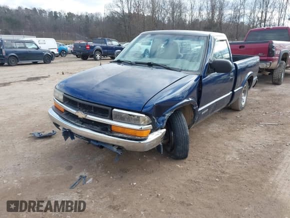 ✅ 2000 Chevrolet S-10 LS • VIN: 1GCCS145XYK251420 • Лот: 41415213. Опубликован ранее на IAAI с пробегом 145 683 миль. Бесплатный доступ к архиву аукционных продаж из США и подробный отчёт об истории автомобиля на DreamBid. Изображение 6.