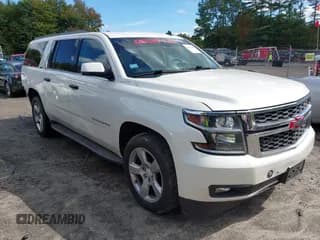 ✅ 2015 Chevrolet Suburban LT • VIN: 1GNSKJKC2FR230098 • Lot: 43317465. Wystawiony na IAAI z przebiegiem 166 412 mil. Bezpłatny archiwum sprzedaży aukcyjnych z USA i szczegółowy raport historii pojazdu na DreamBid. Zdjęcie 1.