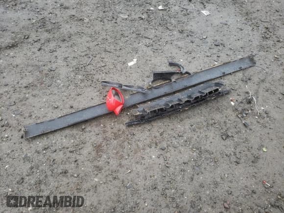 ✅ 2014 Dodge Challenger SXT • VIN: 2C3CDYAG6EH289937 • Lot: 41648694. Wystawiony na Copart z przebiegiem Nie podano. Bezpłatny archiwum sprzedaży aukcyjnych z USA i szczegółowy raport historii pojazdu na DreamBid. Zdjęcie 13.