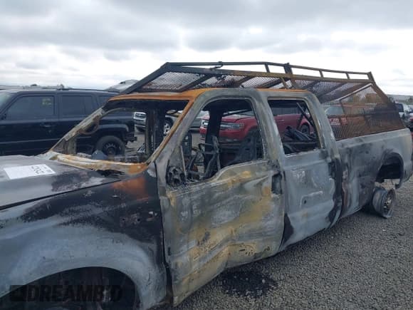 ✅ 2002 Ford F-350 XL • VIN: 1FTSW31F52EA93146 • Lot: 42292422. Listed on IAAI with Not provided. Free auction sales archive from the USA and detailed vehicle history report at DreamBid. Image 6.