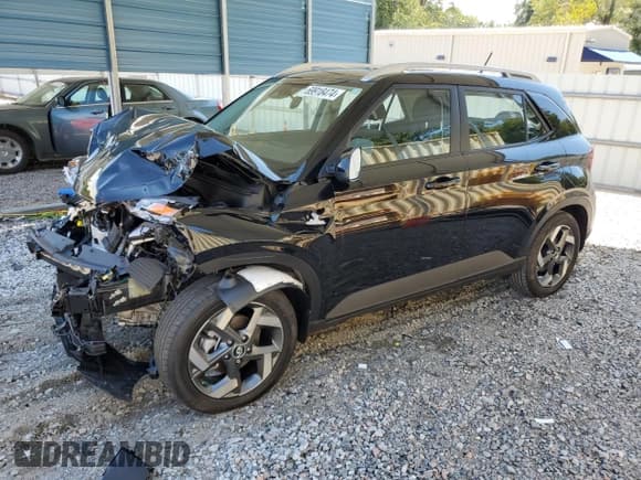 ✅ 2024 Hyundai Venue SEL • VIN: KMHRC8A3XRU329358 • Lot: 69918474. Listed on Copart with 1,021 mi. Free auction sales archive from the USA and detailed vehicle history report at DreamBid. Image 1.
