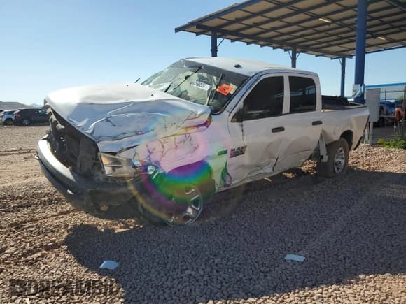 ✅ 2015 Ram 2500 Tradesman • VIN: 3C6TR5CT5FG626077 • Lot: 56059055. Wystawiony na Copart z przebiegiem 161 452 mil. Bezpłatny archiwum sprzedaży aukcyjnych z USA i szczegółowy raport historii pojazdu na DreamBid. Zdjęcie 1.