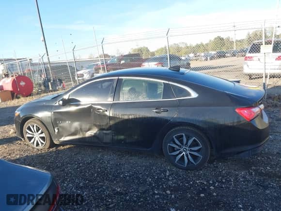 2019 Chevrolet Malibu LT z VIN 1G1ZD5ST5KF114469, wystawiony jako IAAI lot #43414562 z przebiegiem 99 625 mil mil oraz . Historia ofert i sprzedaży dostępna na DreamBid. Obrazek 14.