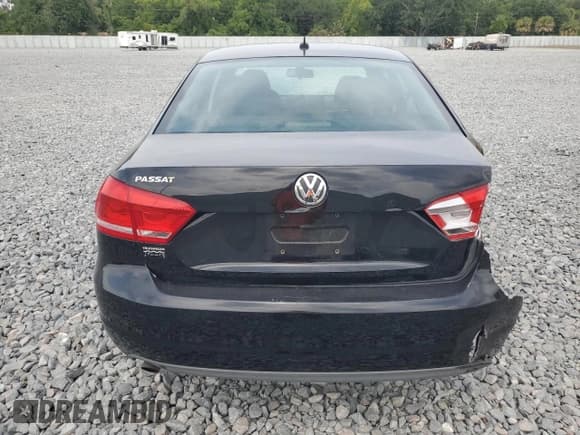 ✅ 2012 Volkswagen Passat S • VIN: 1VWAH7A34CC033792 • Lot: 53270745. Listed on Copart with 181,604 mi. Free auction sales archive from the USA and detailed vehicle history report at DreamBid. Image 6.