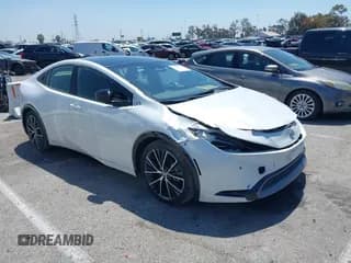 ✅ 2024 Toyota Prius LE • VIN: JTDACAAU8R3016249 • Lot: 42147587. Wystawiony na IAAI z przebiegiem 17 260 mil. Bezpłatny archiwum sprzedaży aukcyjnych z USA i szczegółowy raport historii pojazdu na DreamBid. Zdjęcie 1.