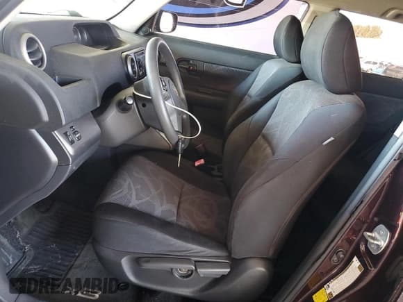 ✅ 2013 Scion xB • VIN: JTLZE4FE4DJ036720 • Lot: 82661115. Listed on Copart with 101,772 mi. Free auction sales archive from the USA and detailed vehicle history report at DreamBid. Image 7.