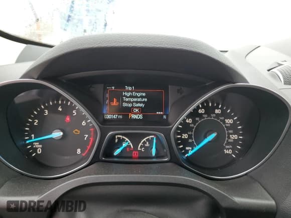 ✅ 2019 Ford Escape SE • VIN: 1FMCU0GD5KUB86040 • Lot: 85588675. Wystawiony na Copart z przebiegiem 30 147 mil. Bezpłatny archiwum sprzedaży aukcyjnych z USA i szczegółowy raport historii pojazdu na DreamBid. Zdjęcie 9.