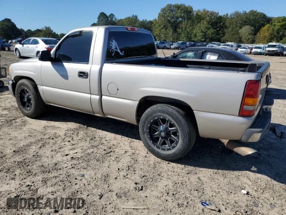 ✅ 2006 GMC Sierra 1500 Work Truck • VIN: 3GTEC14X86G163252 • Лот: 82444665. Опубликован ранее на Copart с пробегом 217 355 миль. Бесплатный доступ к архиву аукционных продаж из США и подробный отчёт об истории автомобиля на DreamBid. Изображение 2.