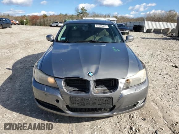 ✅ 2011 BMW 3 Series 328i xDrive • VIN: WBAPK5G57BNN31822 • Lot: 87096495. Listed on Copart with 186,877 mi. Free auction sales archive from the USA and detailed vehicle history report at DreamBid. Image 5.