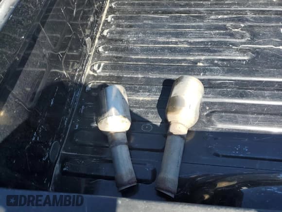 ✅ 2017 Ram 1500 Express • VIN: 3C6JR6AT0HG687324 • Lot: 68564524. Listed on Copart with Not provided. Free auction sales archive from the USA and detailed vehicle history report at DreamBid. Image 13.