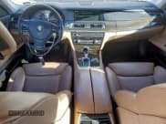 ✅ 2011 BMW 7 Series 750Li xDrive • VIN: WBAKC8C56BC433858 • Lot: 94308455. Wystawiony na Copart z przebiegiem 107 798 mil. Bezpłatny archiwum sprzedaży aukcyjnych z USA i szczegółowy raport historii pojazdu na DreamBid. Zdjęcie 8.