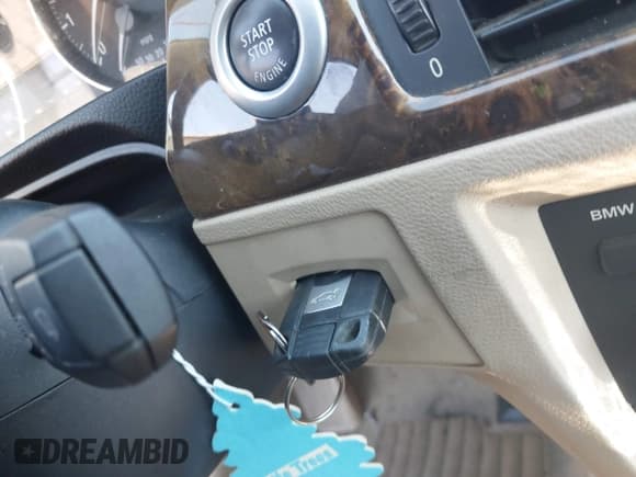 ✅ 2008 BMW 3 Series 328i • VIN: WBAVC53508FZ86427 • Lot: 42745902. Listed on IAAI with 173,327 mi. Free auction sales archive from the USA and detailed vehicle history report at DreamBid. Image 11.