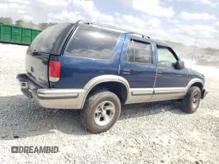 ✅ 1999 Chevrolet Blazer LS • VIN: 1GNCS13W3X2174681 • Lot: 51832365. Wystawiony na Copart z przebiegiem 209 536 mil. Bezpłatny archiwum sprzedaży aukcyjnych z USA i szczegółowy raport historii pojazdu na DreamBid. Zdjęcie 3.