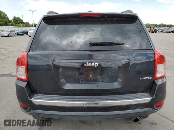 ✅ 2011 Jeep Compass Limited • VIN: 1J4NT5FB2BD139801 • Lot: 62533825. Wystawiony na Copart z przebiegiem 166 242 mil. Bezpłatny archiwum sprzedaży aukcyjnych z USA i szczegółowy raport historii pojazdu na DreamBid. Zdjęcie 6.