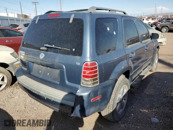 2005 Mercury Mariner Luxury with VIN 4M2YU56145DJ15201, listed as a Copart auction lot 66513365 with 136,184 mi miles and Clean title. Bid and sale history available at DreamBid. Image 3.