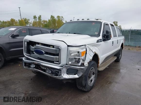 ✅ 2012 Ford F-250 XL • VIN: 1FT7W2B68CEB08111 • Lot: 43384275. Wystawiony na IAAI z przebiegiem 247 029 mil. Bezpłatny archiwum sprzedaży aukcyjnych z USA i szczegółowy raport historii pojazdu na DreamBid. Zdjęcie 2.