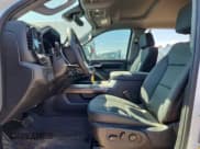 ✅ 2025 Chevrolet Silverado 2500HD LTZ • VIN: 1GC4KPEY3SF282086 • Lot: 81579335. Wystawiony na Copart z przebiegiem 187 mil. Bezpłatny archiwum sprzedaży aukcyjnych z USA i szczegółowy raport historii pojazdu na DreamBid. Zdjęcie 7.