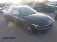 ✅ 2025 Hyundai Elantra Limited • VIN: KMHLP4DG1SU027738 • Lot: 43643629. Wystawiony na IAAI z przebiegiem 9 854 mil. Bezpłatny archiwum sprzedaży aukcyjnych z USA i szczegółowy raport historii pojazdu na DreamBid. Zdjęcie 1.