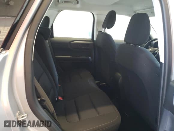 ✅ 2022 Ford Bronco Sport • VIN: 3FMCR9A64NRD23433 • Lot: 65608675. Wystawiony na Copart z przebiegiem 9 146 mil. Bezpłatny archiwum sprzedaży aukcyjnych z USA i szczegółowy raport historii pojazdu na DreamBid. Zdjęcie 11.