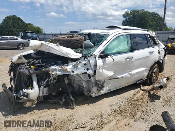 ✅ 2022 Jeep Grand Cherokee Limited • VIN: 1C4RJFBG6NC120859 • Лот: 69646365. Опубликован ранее на Copart с пробегом Не указан. Бесплатный доступ к архиву аукционных продаж из США и подробный отчёт об истории автомобиля на DreamBid. Изображение 1.