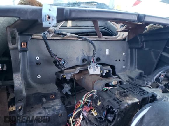 ✅ 2005 Chevrolet Silverado 1500 Z71 • VIN: 1GCEK14T25Z329067 • Lot: 38939514. Listed on Copart with Not provided. Free auction sales archive from the USA and detailed vehicle history report at DreamBid. Image 9.