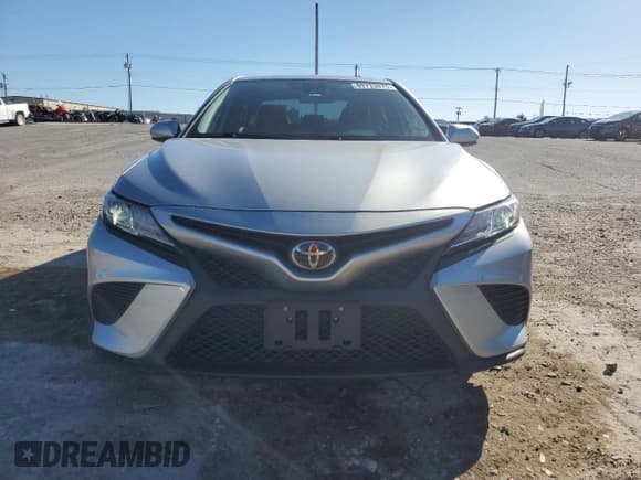 ✅ 2019 Toyota Camry SE • VIN: 4T1B11HK3KU849449 • Лот: 89733075. Опубликован ранее на Copart с пробегом 152 832 миль. Бесплатный доступ к архиву аукционных продаж из США и подробный отчёт об истории автомобиля на DreamBid. Изображение 5.