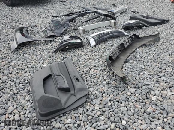 ✅ 2023 Nissan Pathfinder S • VIN: 5N1DR3AC2PC215174 • Lot: 68204625. Wystawiony na Copart z przebiegiem 44 016 mil. Bezpłatny archiwum sprzedaży aukcyjnych z USA i szczegółowy raport historii pojazdu na DreamBid. Zdjęcie 13.