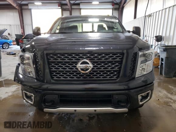 ✅ 2018 Nissan Titan SV • VIN: 1N6AA1C53JN535050 • Lot: 86888125. Listed on Copart with 66,174 mi. Free auction sales archive from the USA and detailed vehicle history report at DreamBid. Image 5.