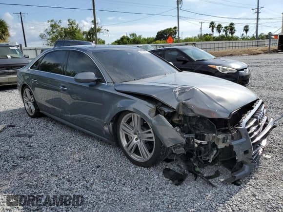 ✅ 2016 Audi A8 Sport • VIN: WAU43AFD8GN008513 • Lot: 68793975. Listed on Copart with 76,071 mi. Free auction sales archive from the USA and detailed vehicle history report at DreamBid. Image 4.