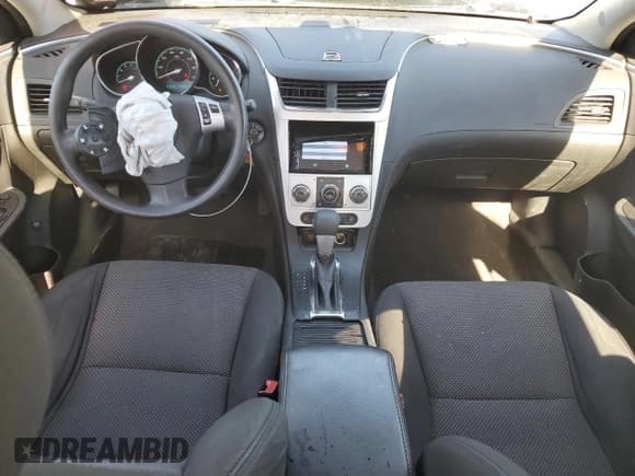 ✅ 2012 Chevrolet Malibu 1LT • VIN: 1G1ZC5E08CF247622 • Lot: 74765174. Wystawiony na Copart z przebiegiem 243 617 mil. Bezpłatny archiwum sprzedaży aukcyjnych z USA i szczegółowy raport historii pojazdu na DreamBid. Zdjęcie 8.