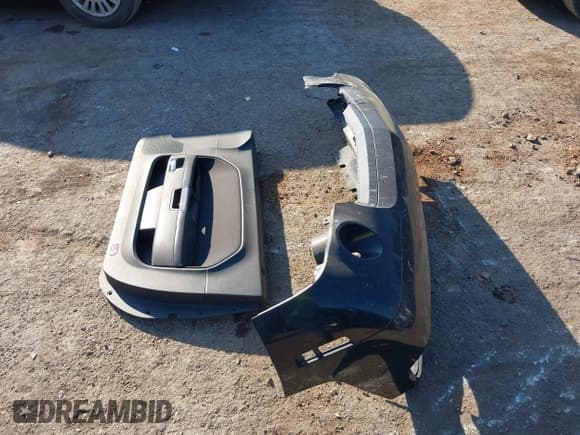 ✅ 2013 Dodge Challenger Rallye Redline • VIN: 2C3CDYAGXDH728622 • Lot: 40983784. Wystawiony na IAAI z przebiegiem 184 131 mil. Bezpłatny archiwum sprzedaży aukcyjnych z USA i szczegółowy raport historii pojazdu na DreamBid. Zdjęcie 12.