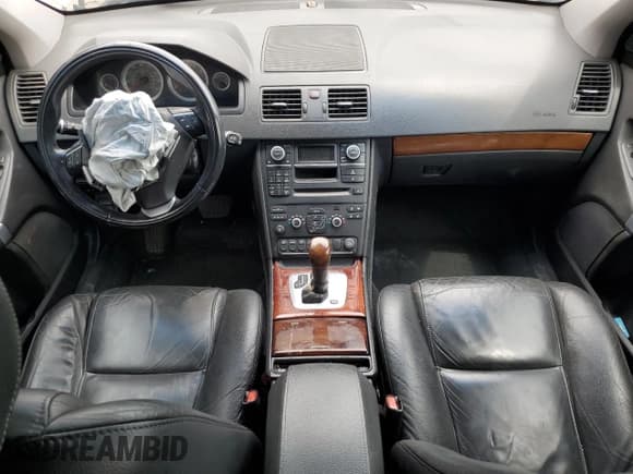 ✅ 2014 Volvo XC90 • VIN: YV4952CY4E1683079 • Lot: 58744475. Wystawiony na Copart z przebiegiem Nie podano. Bezpłatny archiwum sprzedaży aukcyjnych z USA i szczegółowy raport historii pojazdu na DreamBid. Zdjęcie 8.