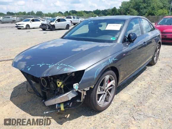 ✅ 2022 Audi A4 S line Premium Plus • VIN: WAUEAAF45NN005088 • Лот: 42746961. Опубликован ранее на IAAI с пробегом 41 876 миль. Бесплатный доступ к архиву аукционных продаж из США и подробный отчёт об истории автомобиля на DreamBid. Изображение 2.