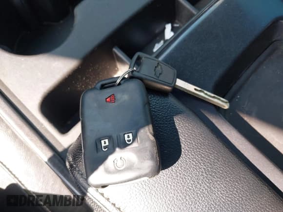 ✅ 2014 Chevrolet Silverado 1500 LTZ • VIN: 3GCPCSEC5EG211881 • Lot: 41516016. Wystawiony na IAAI z przebiegiem 89 976 mil. Bezpłatny archiwum sprzedaży aukcyjnych z USA i szczegółowy raport historii pojazdu na DreamBid. Zdjęcie 11.