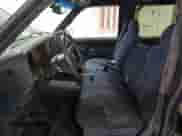 1998 Chevrolet Suburban с VIN 1GNEC16R5WJ361307, выставлен на аукционе Copart как лот 85717335 с пробегом 29 147 миль миль и Списание • Salvage title. История ставок и продаж доступна на DreamBid. Изображение 7.