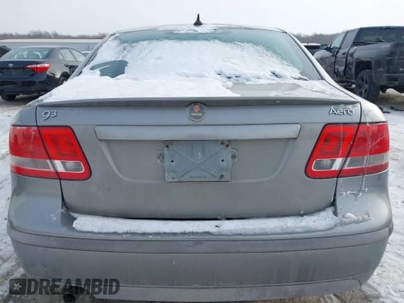 ✅ 2004 Saab 9-3 Aero • VIN: YS3FH49Y941031338 • Lot: 41404815. Listed on IAAI with 101,979 mi. Free auction sales archive from the USA and detailed vehicle history report at DreamBid. Image 16.