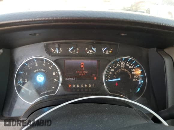 ✅ 2012 Ford F-150 XL • VIN: 1FTEX1EM3CFC36811 • Lot: 82522625. Listed on Copart with 226,895 mi. Free auction sales archive from the USA and detailed vehicle history report at DreamBid. Image 9.