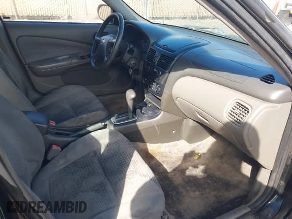 ✅ 2004 Nissan Sentra S • VIN: 3N1CB51D44L484515 • Lot: 42436753. Listed on IAAI with 92,283 mi. Free auction sales archive from the USA and detailed vehicle history report at DreamBid. Image 5.