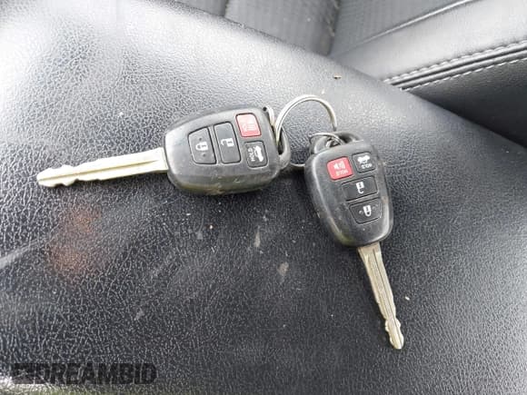 ✅ 2014 Toyota Camry SE • VIN: 4T1BF1FK0EU322428 • Lot: 43869586. Listed on IAAI with 146,671 mi. Free auction sales archive from the USA and detailed vehicle history report at DreamBid. Image 11.