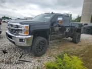 ✅ 2015 Chevrolet Silverado 2500HD LT • VIN: 1GC2KVEG3FZ509655 • Lot: 69041065. Wystawiony na Copart z przebiegiem 184 269 mil. Bezpłatny archiwum sprzedaży aukcyjnych z USA i szczegółowy raport historii pojazdu na DreamBid. Zdjęcie 1.