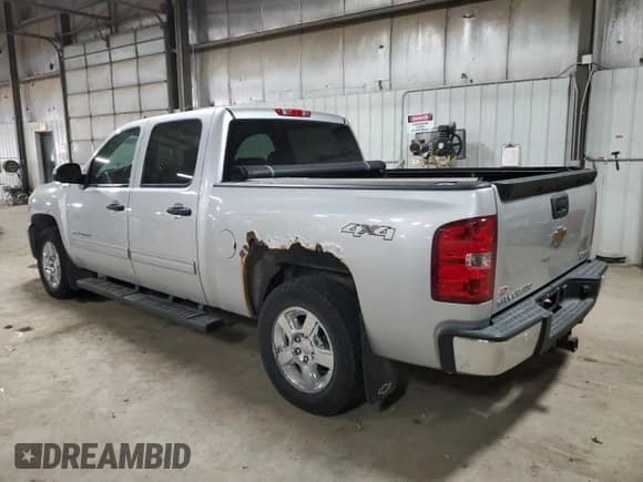 ✅ 2011 Chevrolet Silverado 1500 1HY • VIN: 3GCUKUEJ8BG139568 • Lot: 42651965. Listed on Copart with 133,877 mi. Free auction sales archive from the USA and detailed vehicle history report at DreamBid. Image 2.