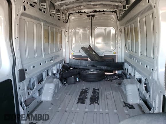 ✅ 2024 Ford Transit • VIN: 1FTBW3UGXRKA44492 • Lot: 42165685. Listed on Copart with 5,879 mi. Free auction sales archive from the USA and detailed vehicle history report at DreamBid. Image 10.