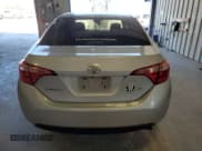 ✅ 2017 Toyota Corolla SE • VIN: 5YFBURHE5HP725659 • Лот: 89499375. Опубликован ранее на Copart с пробегом 43 830 миль. Бесплатный доступ к архиву аукционных продаж из США и подробный отчёт об истории автомобиля на DreamBid. Изображение 6.