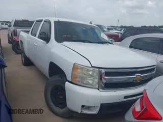 ✅ 2010 Chevrolet Silverado 1500 LTZ • VIN: 3GCRKTE38AG197423 • Lot: 42579192. Wystawiony na IAAI z przebiegiem 281 114 mil. Bezpłatny archiwum sprzedaży aukcyjnych z USA i szczegółowy raport historii pojazdu na DreamBid. Zdjęcie 1.