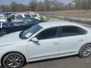 ✅ 2016 Volkswagen Passat S • VIN: 1VWAS7A36GC019397 • Лот: 41986217. Опубликован ранее на IAAI с пробегом 188 382 миль. Бесплатный доступ к архиву аукционных продаж из США и подробный отчёт об истории автомобиля на DreamBid. Изображение 14.