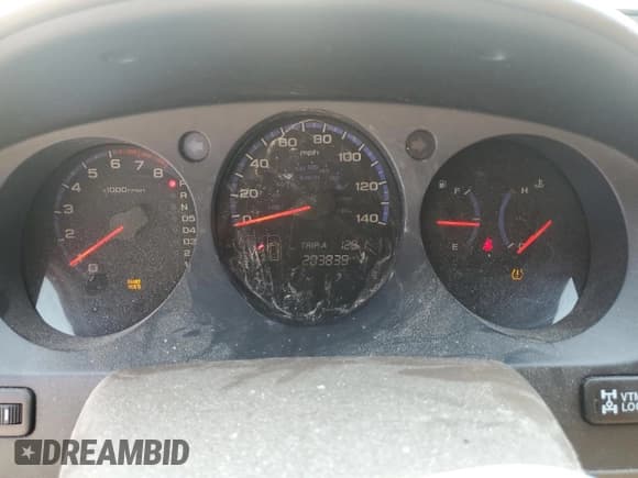 ✅ 2004 Acura MDX • VIN: 2HNYD18284H513270 • Lot: 62431415. Wystawiony na Copart z przebiegiem 203 839 mil. Bezpłatny archiwum sprzedaży aukcyjnych z USA i szczegółowy raport historii pojazdu na DreamBid. Zdjęcie 9.